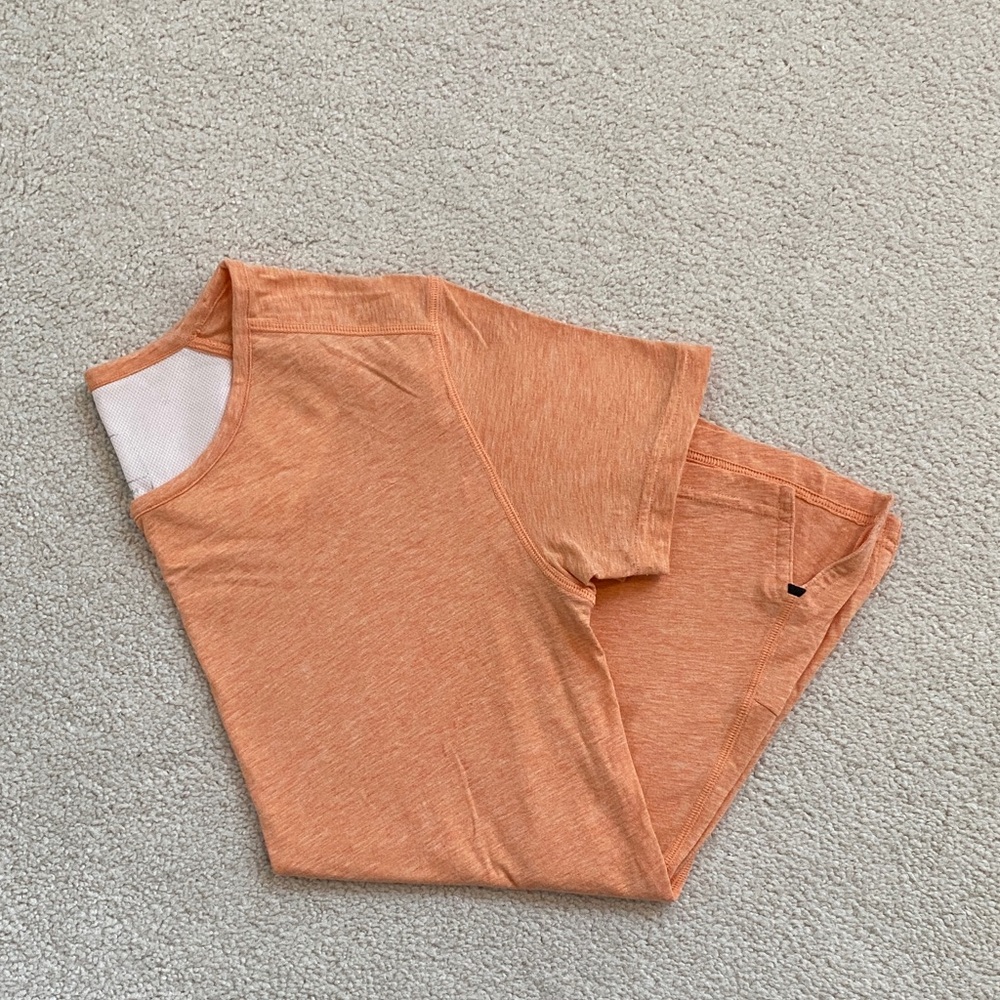 On Running Women's Orange Comfort T Athletic Top - Picture 11 of 12